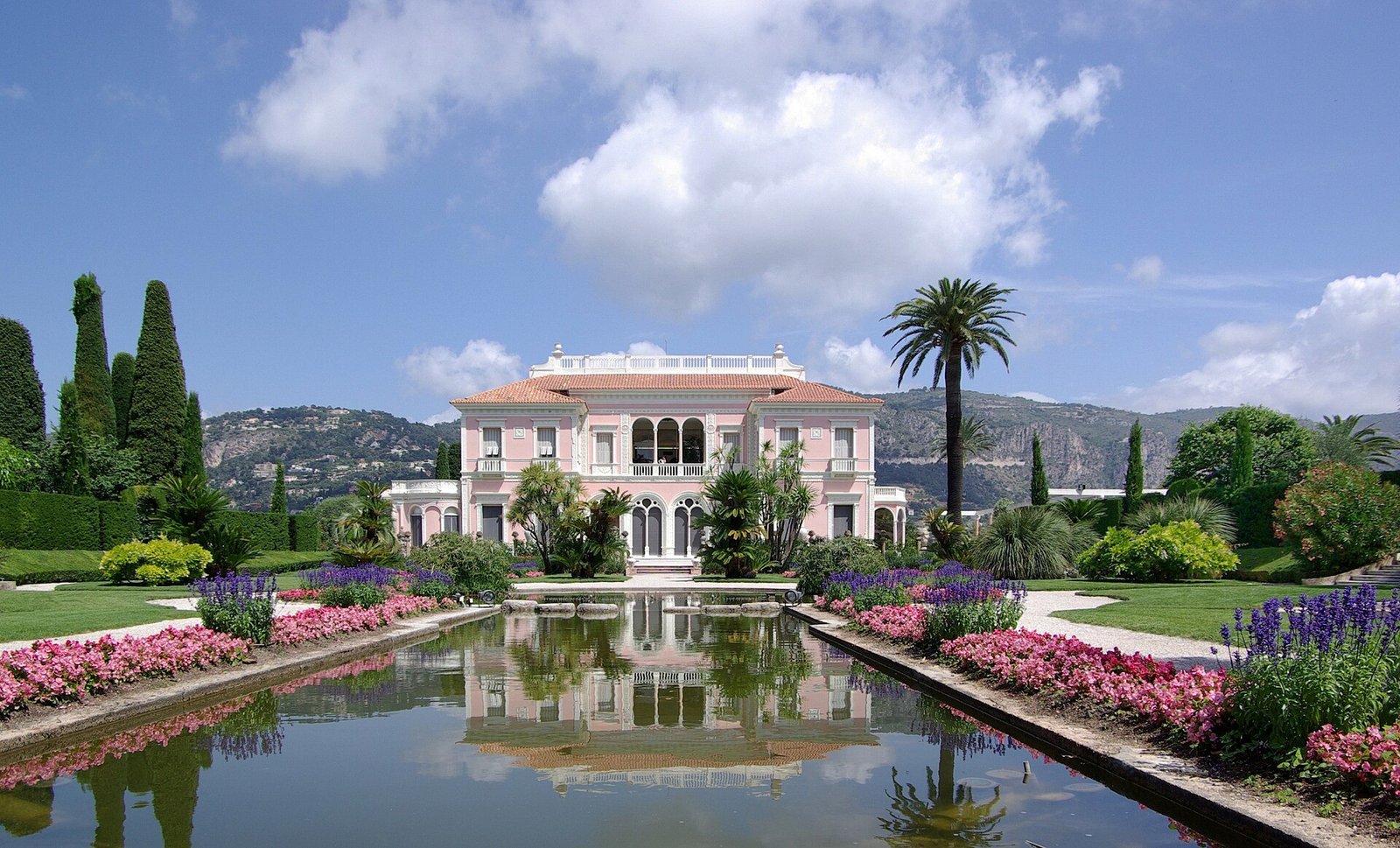 Villa Ephrussi de Rothschild on Cap Ferrat, French Riviera, exterior view